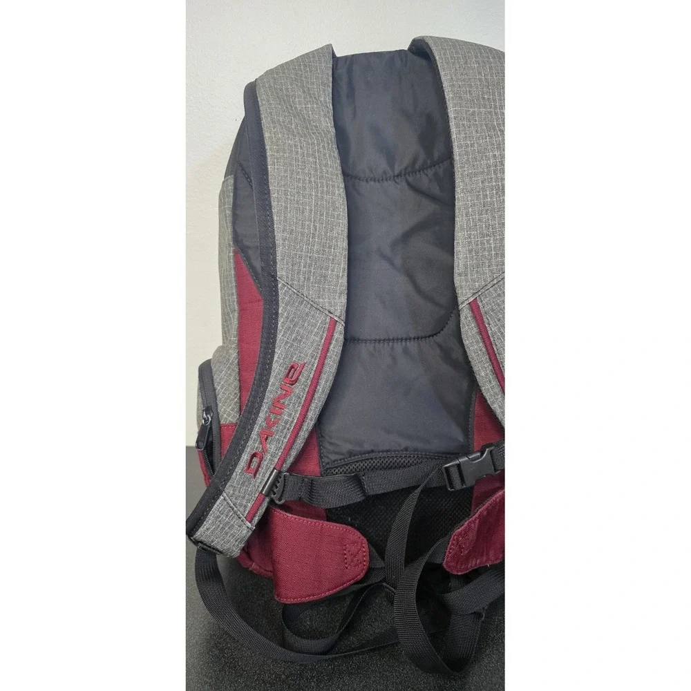 DAKINE PRO MISSION 25L BACKPACK Gray Red Buckles Strap Outdoor Snow Travel Sport